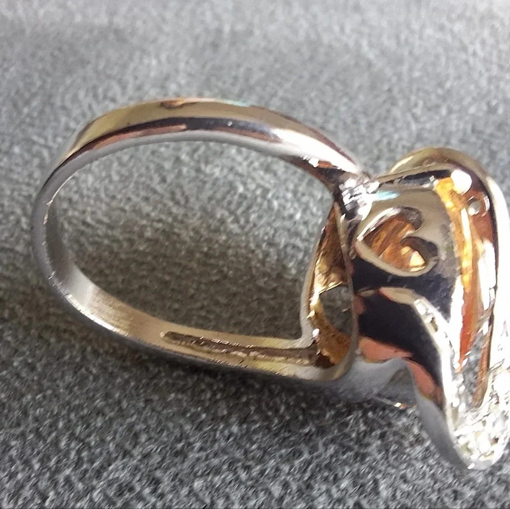 Striking Zircon Ring with transparent Oval Crystal Stone Orange 925 Silver Size6